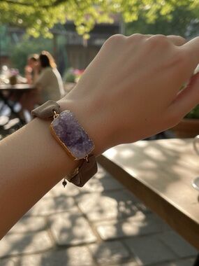 Amethyst Druzy Stone Bracelet with Taupe Suede Band
